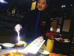 -红九格老火锅(三峡广场店)