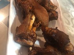 猪手-眷江南之小蓝鲸(王府大街店)