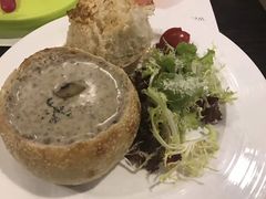 面包蘑菇汤-TAMATI(巴黎贝甜韩式西餐厅店)