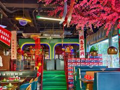 -路边边地标烧烤·川菜·小龙虾·音乐酒馆(良乡长虹店)