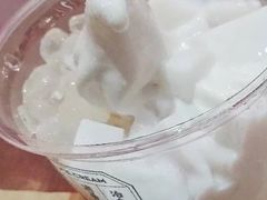 MINI椰椰冻雪糕杯-喜茶(广州白云机场T2出发厅店)