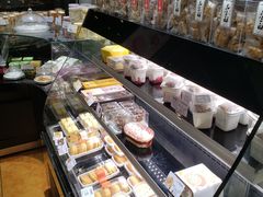 -好利来(彩香店)