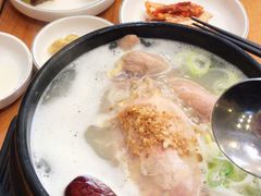 -长寿参鸡汤(朝韩风情街店)