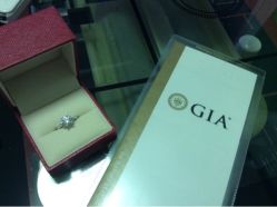 upload_pic-威德钻石-克拉钻大本营(南京东路店)