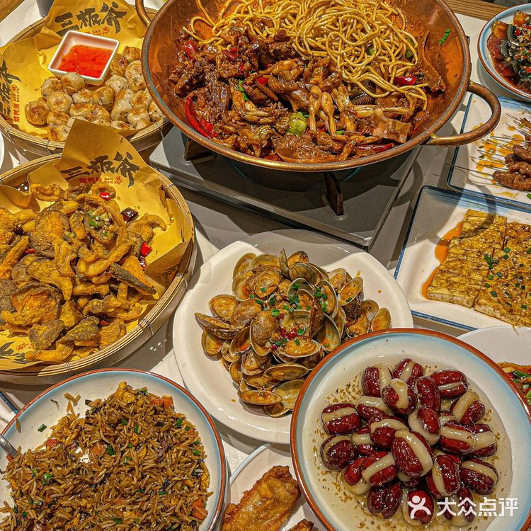 被武汉朋友安利的梅菜扣肉炒饭香迷糊了！！