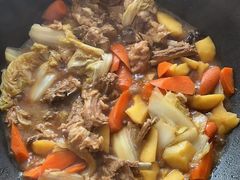 -粘豆包柴火铁锅炖