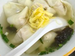 -笑来喜馄饨小笼工坊(通扬路店)