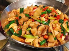 爆炒肥肠-益华家菜屋(世茂店)