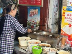 -燕子牛肉面(渣家路店)