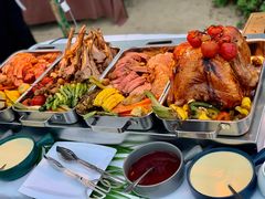 -亚龙湾希尔顿自助餐厅·海鲜·烧烤·沙滩BBQ·现场乐队
