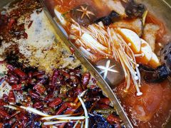 -沸炉重庆老火锅(军事博物馆店)