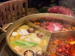 黄金奔驰锅-湊湊火锅·茶憩(打浦桥日月光店)