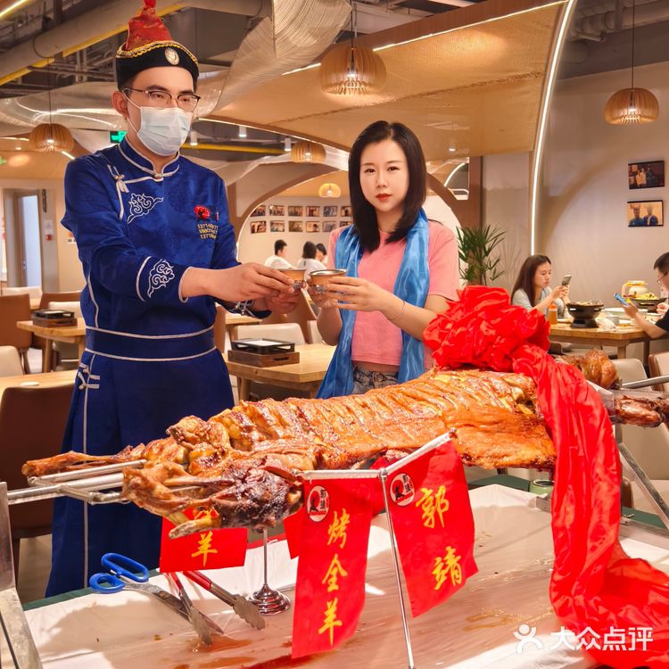 吃羊就去，郭靖烤全羊准没错！ 