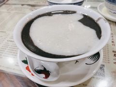 黑芝麻杏仁糊-周大娘牛乳(旧寨古村总店)