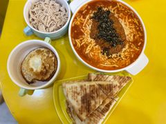 -嗨皮儿·现蒸面皮(抄纸巷店)