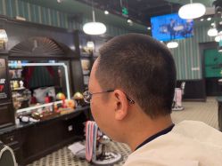 -海文先生国潮烫染男士理发馆