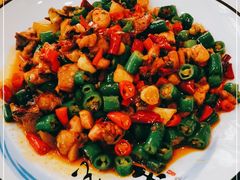 -乡土特色.冷锅鱼.牦牛肉汤锅