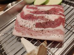 -蚂蚁洞·烤肉大营地(上海静安大悦城店)