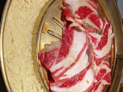 -猪啊牛呀羊啊铜盘烤肉(正大广场店)