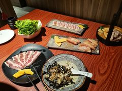 黑毛猪猪五花-山之屋炭火烧肉·生啤畅饮(大朗万科中央公园店)