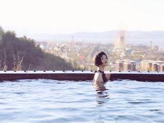 -七彩云南古滇温泉山庄