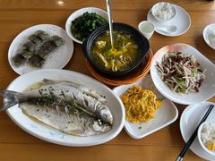 -品鲜村农家菜·阳澄湖大闸蟹(总店)