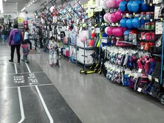 -迪卡侬(西三旗店)