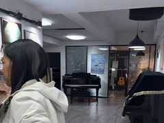 -梅纳·钢琴声乐架子鼓Mena Music(双井店)