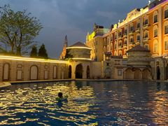 -泉城欧乐堡戏水湾艺术养生温泉