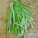 多吃菌类好处多，好吃的金针菇炒肉丝