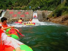 -龙井峡漂流