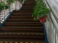 -拖板鞋咖啡旅行酒店(春熙路地铁站店)