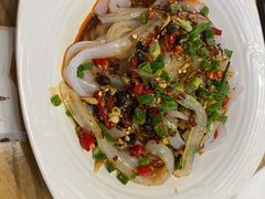 -兔行天下-鸿鹤鲜锅兔(中海国际店)