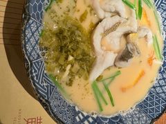 -荣家黄鱼面(前滩太古里店)
