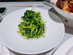 清炒鸡毛菜-屋里厢上海菜馆