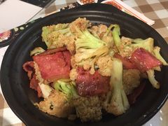 -新大咀港式茶餐厅(宝山万达店)