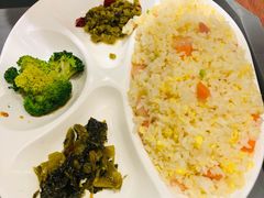 富春小笼包-大食代美食广场(上海中心店)