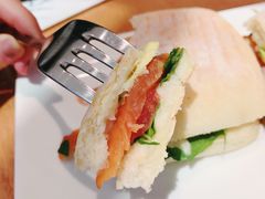 烟熏三文鱼三明治-Jamaicablue Coffeeshop(中央广场店)