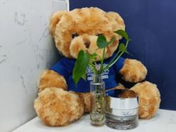 -靓芙泉专研痘痘肌