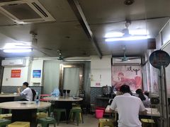 大堂-华威达牛庄(黄埔大道西店)