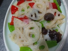 -嫩芽 ·地道重庆菜(十八梯露台夜景店)