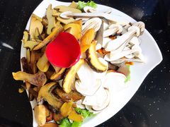 -野菌皇海景野生菌火锅(滨海大道店)