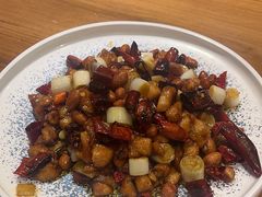 -有红鸡毛店·川菜(建设路店)