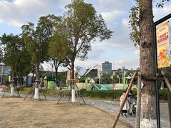 -季高兔窝窝亲子园(上海薰衣草公园店)