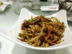 -赶海部落海鲜城(海阳路店)