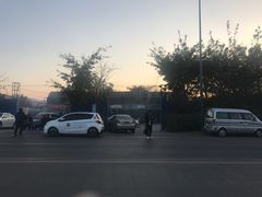 门面-胡四哥特色火盆烧烤(一分店)