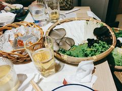 -尚尚仙·酸汤猪手·猪肚鸡火锅(华联万柳购物中心店)