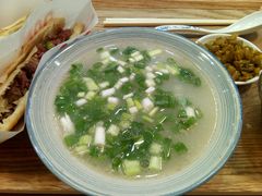 -驴世家驴肉火烧·凉皮·胡辣汤(首经贸店)