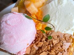 -蜜桃餐厅·伴山(湖滨商业街店)