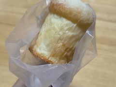 咸蛋黄松松蘑菇-华荣西饼(列东店)